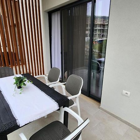 Solar Rooms And Apartments Himare Exteriör bild