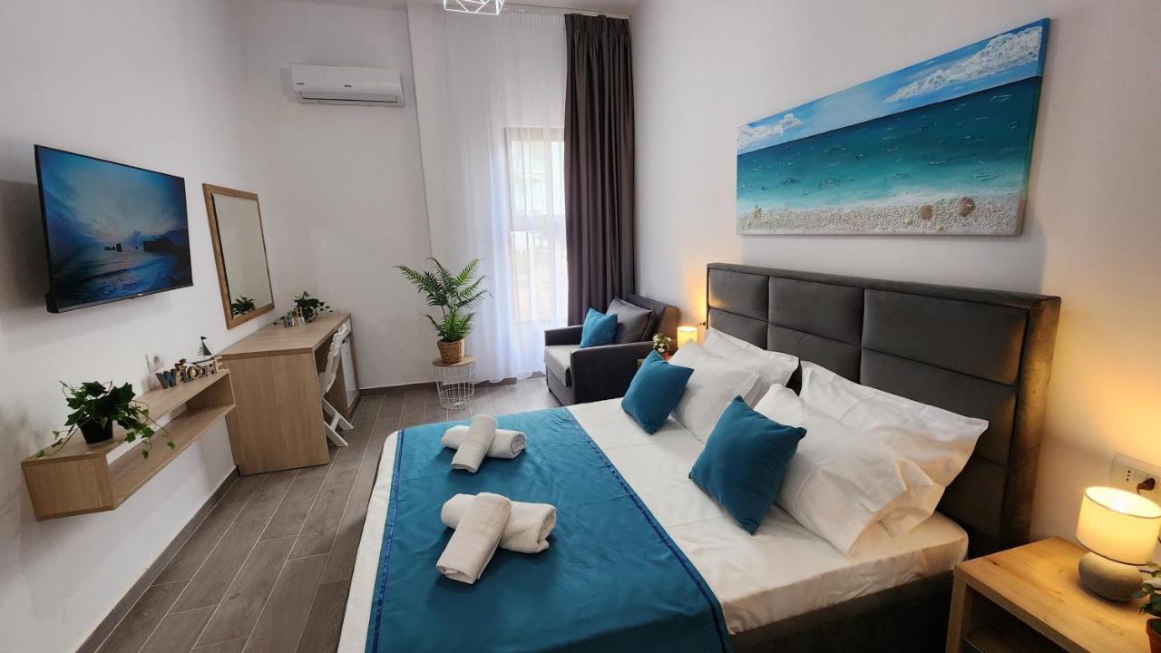 Solar Rooms And Apartments Himare Exteriör bild